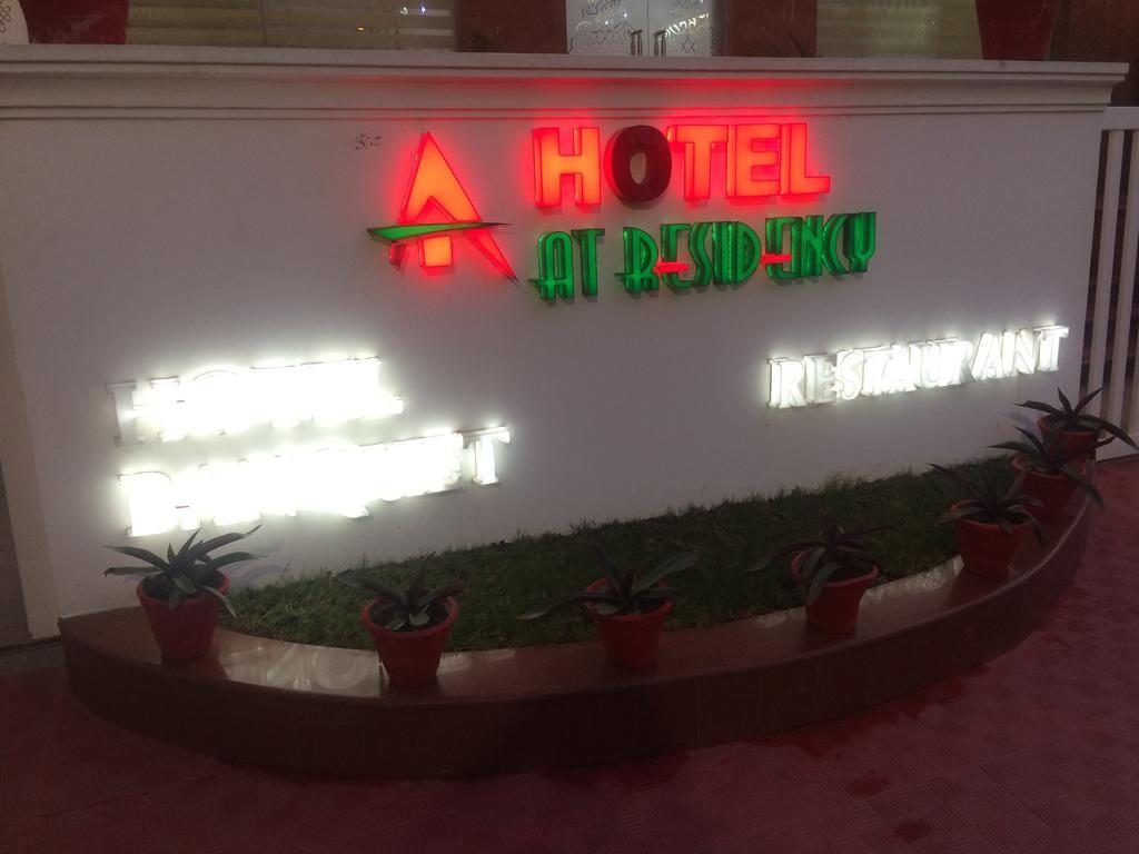 Fabhotel D75 At Residency Ghaziabad Buitenkant foto