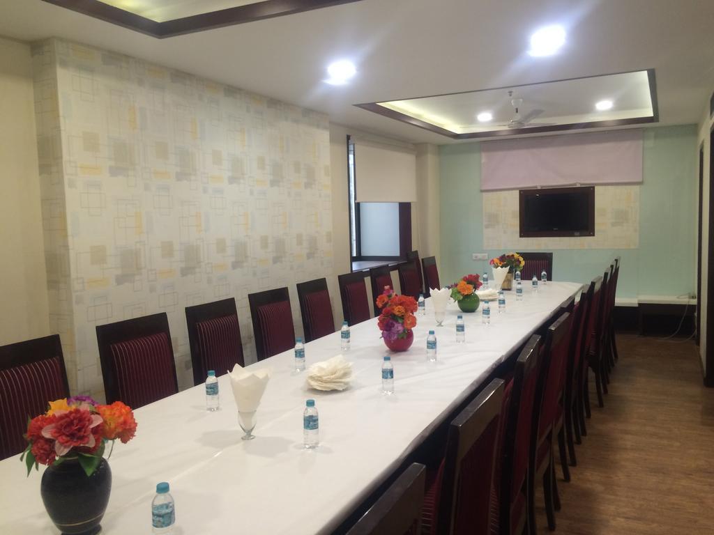 Fabhotel D75 At Residency Ghaziabad Buitenkant foto